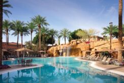 Sheraton Desert Oasis Villas – Spotlight